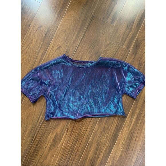 Forever 21 crop iridescent tee shirt - Picture 4 of 5